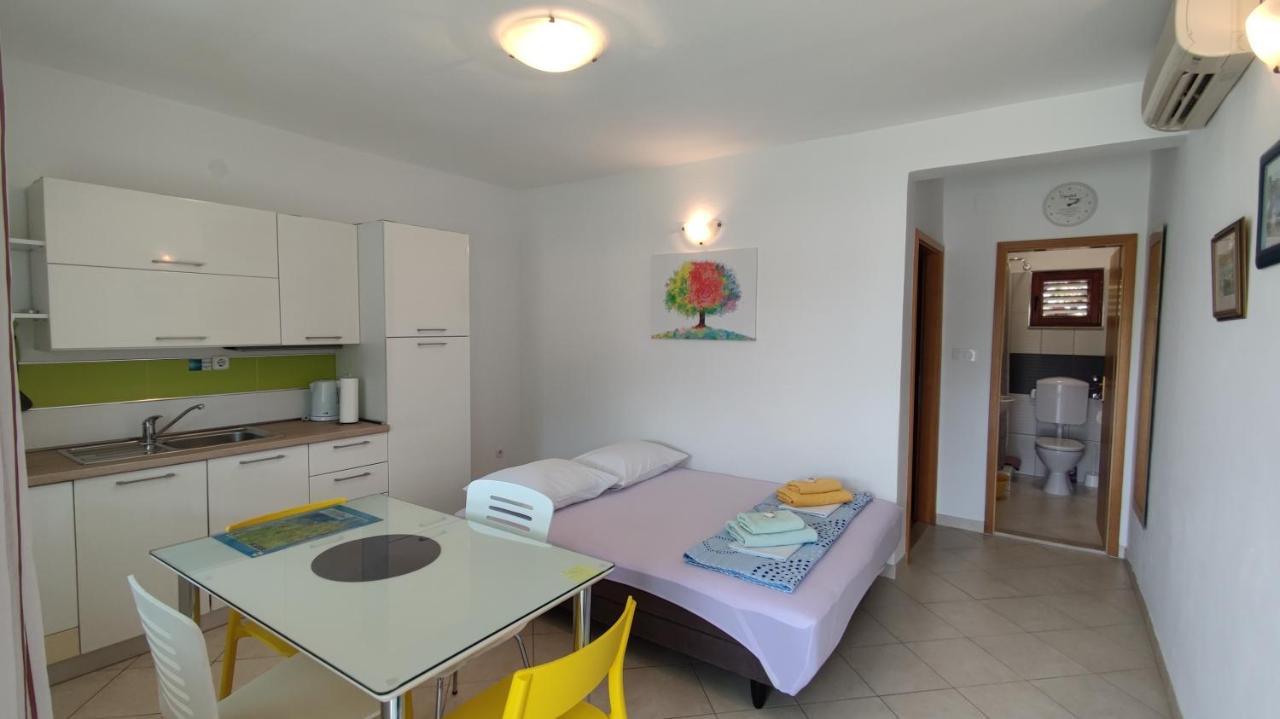 Rogoznica Seafront Apartment - Kalebova Luka Ngoại thất bức ảnh