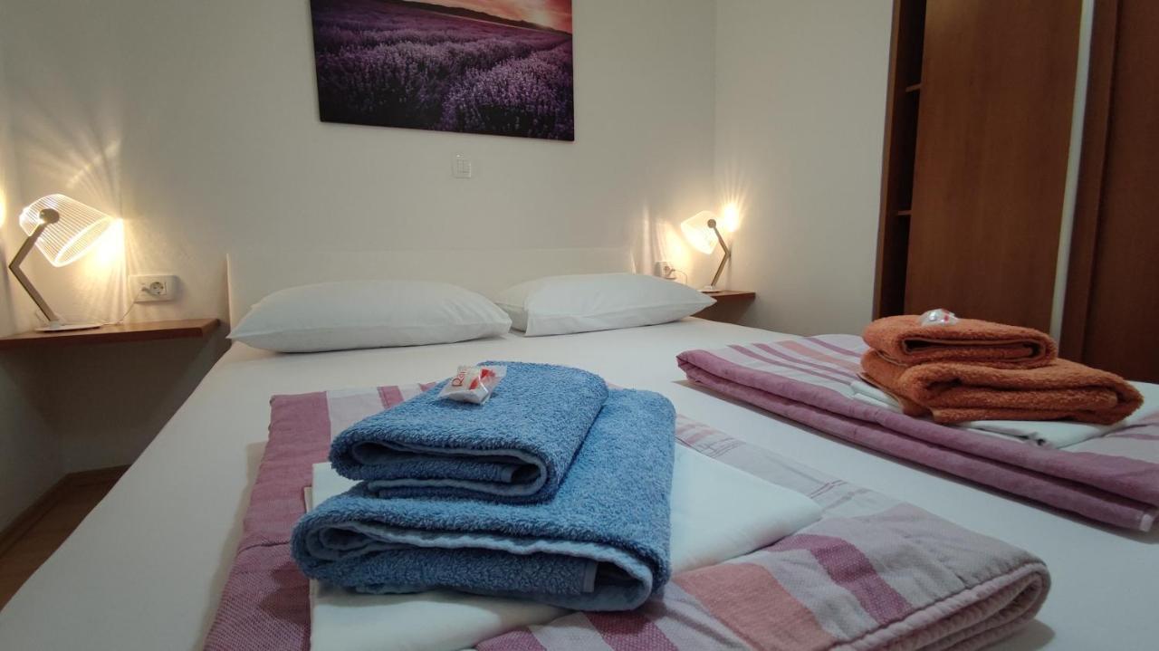 Rogoznica Seafront Apartment - Kalebova Luka Ngoại thất bức ảnh