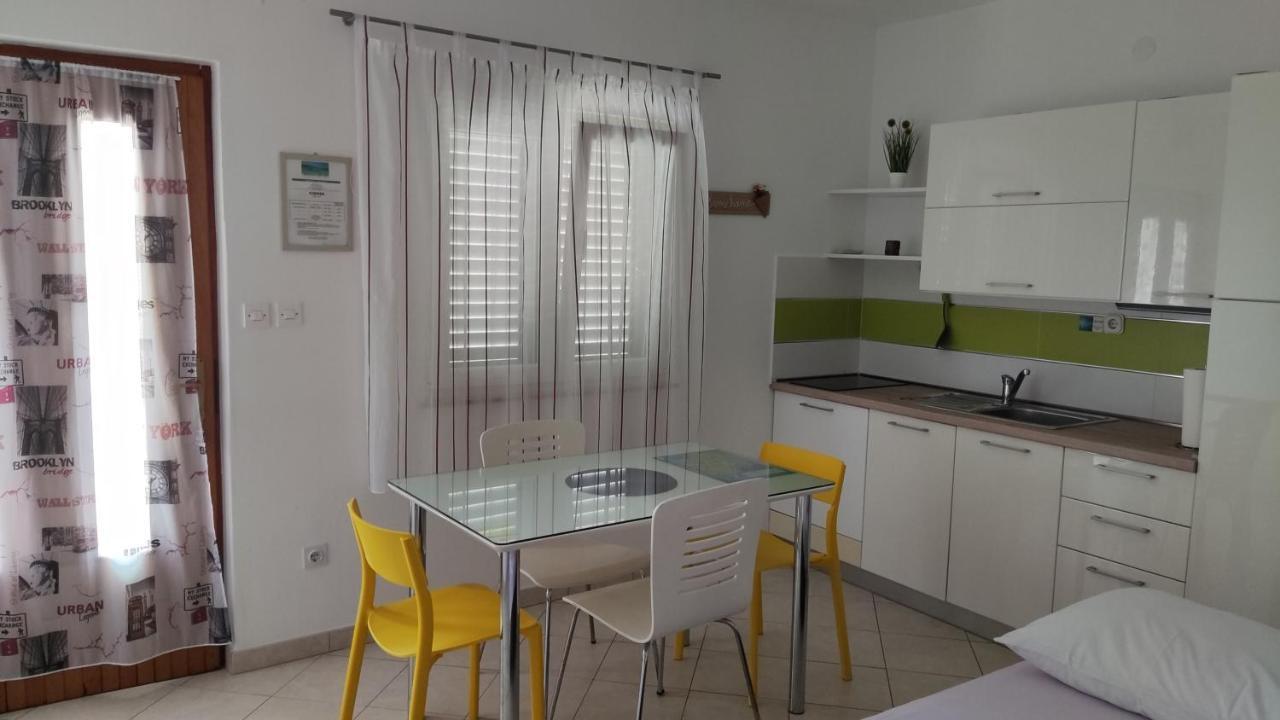 Rogoznica Seafront Apartment - Kalebova Luka Ngoại thất bức ảnh