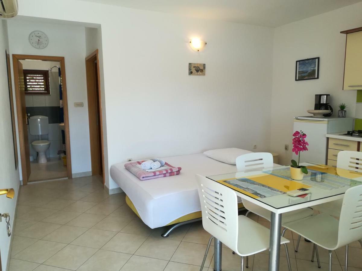 Rogoznica Seafront Apartment - Kalebova Luka Ngoại thất bức ảnh